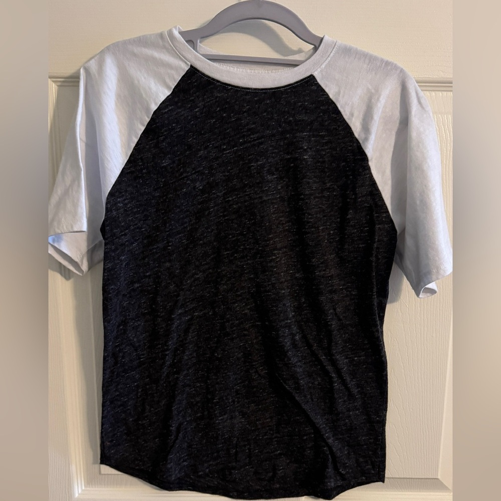 YXXL Heather Black and White T-Shirt